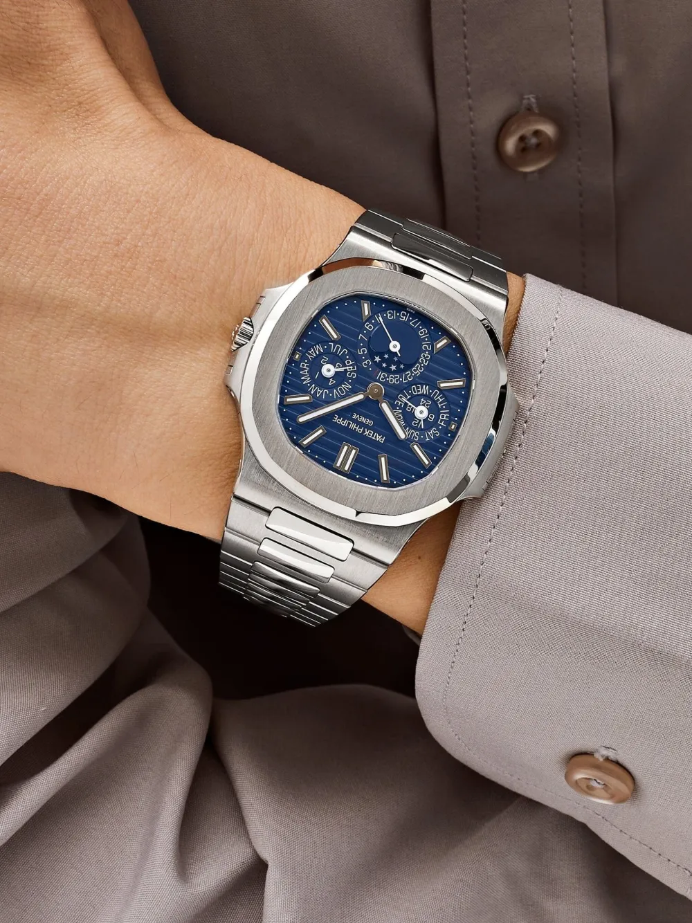 Pre-owned Patek Philippe 2023 Nautilus 40mm