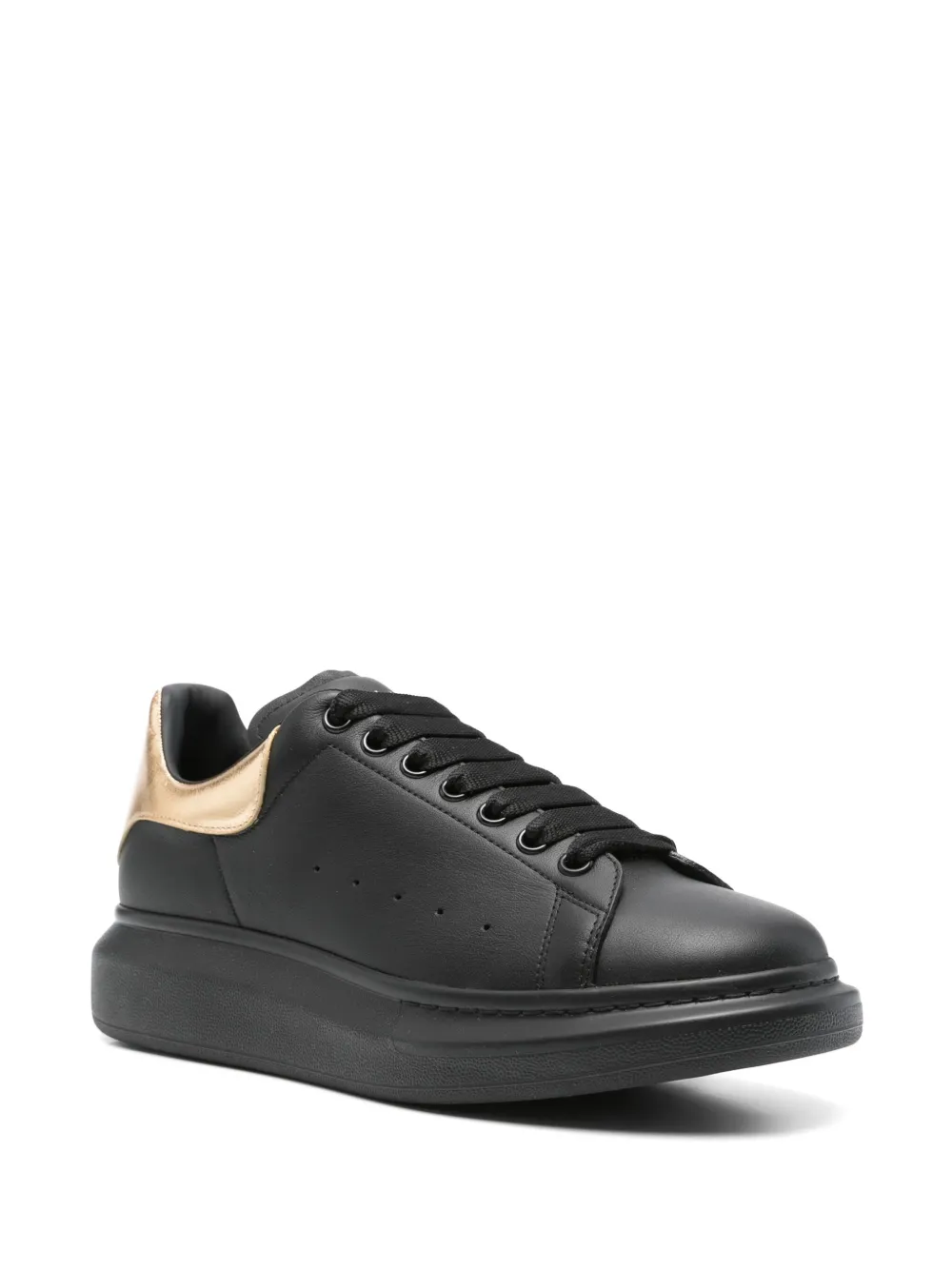 Alexander McQueen Oversized leather sneakers Zwart