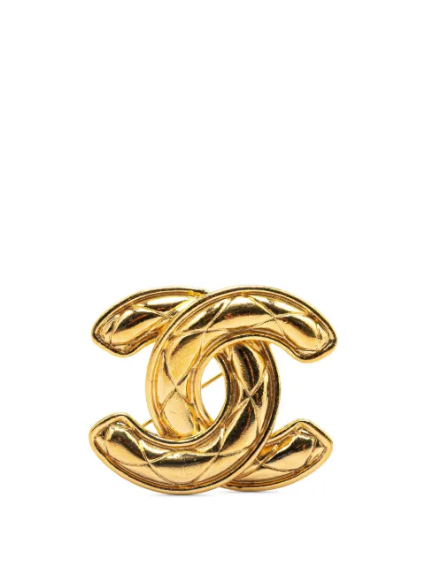 CHANEL Pre-Owned 1970-1980 Gold Plated CC Quilted Brooch costume brooch