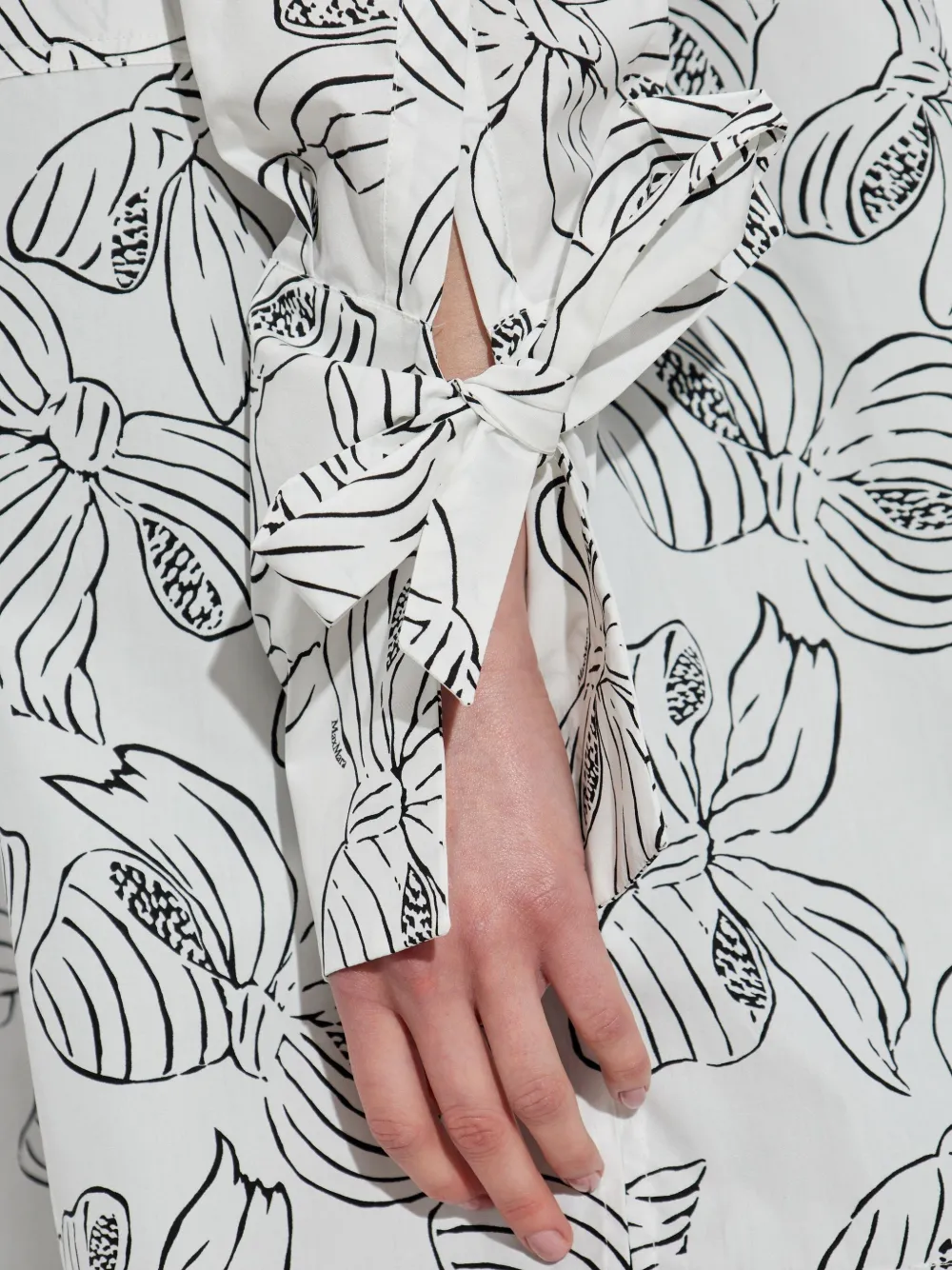 Max Mara Blouse met strikprint en gestrikte manchetten Wit