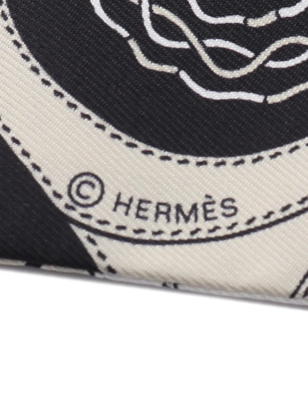 Hermès Pre-Owned 2020s Twilly Festival des Amazones scarf | Image 2