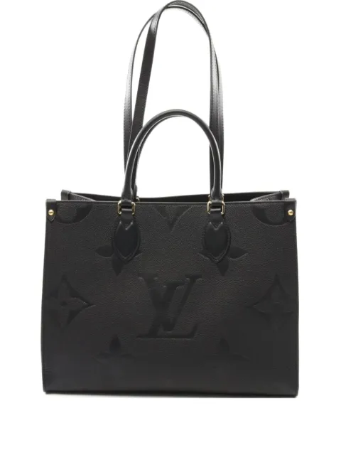 Louis Vuitton Pre-Owned شنطة عملية 'أون ذا غو MM' بمونوغرام من عقد 2021