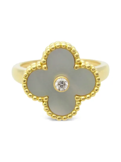 Van Cleef & Arpels خاتم 'ألامبرا' فنتج ذهب أصفر عيار 18 مرصع بألماس وعرق لؤلؤ من عقد 2010