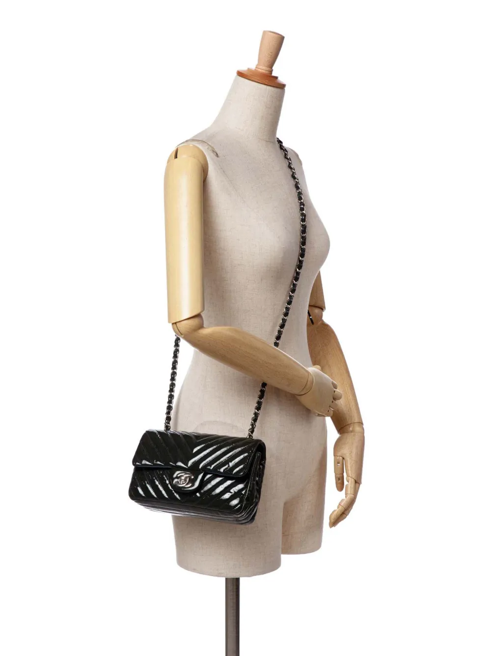 CHANEL Pre-Owned 2015-2016 Mini Rectangular Classic Chevron Patent Single Flap crossbody bag | Pre-Owned | Image 2