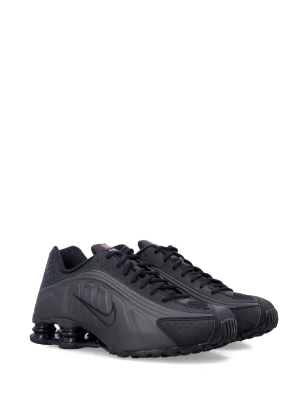 Nike Shox R4 Sneakers | Black | FARFETCH