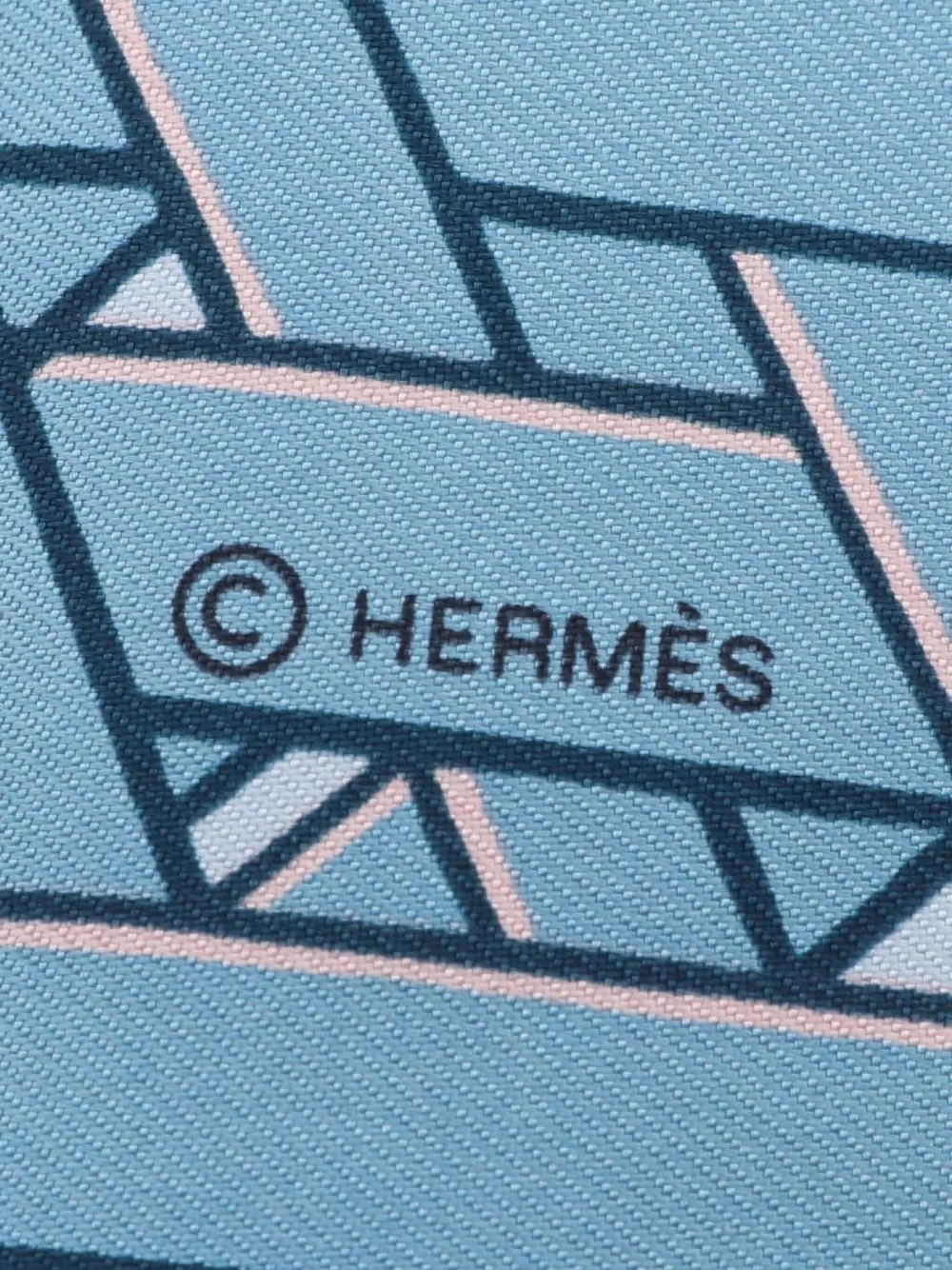 Hermès Pre-Owned 2020s Carres 90 silk scarf | Image 2
