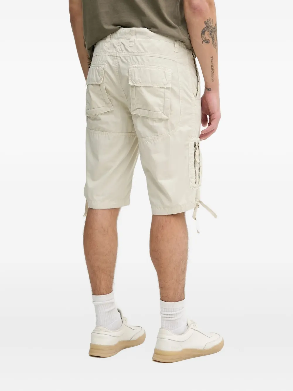 Aeronautica Militare Cargo shorts met patch Beige