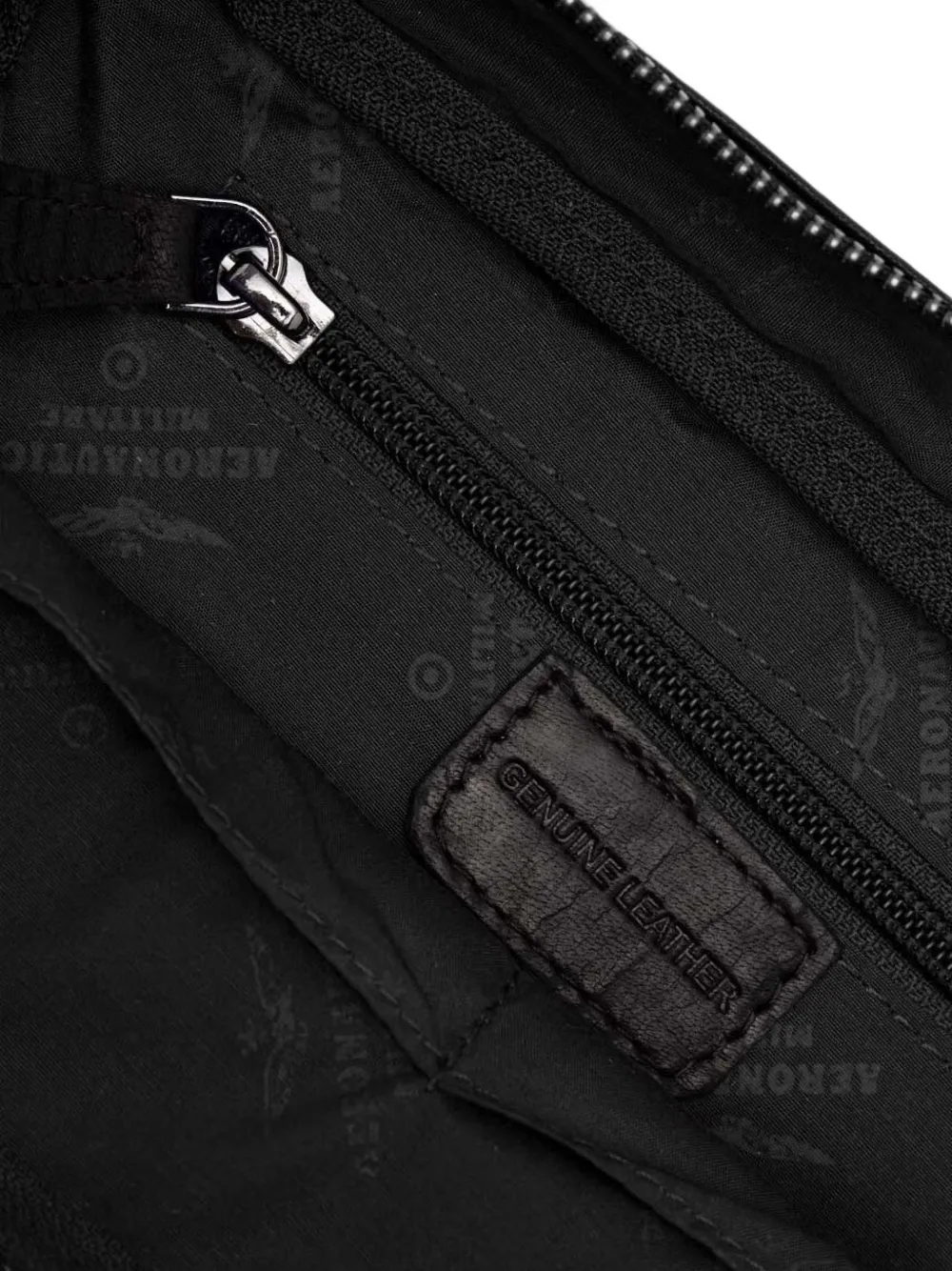 Aeronautica Militare Heuptas met logoplakkaat Zwart