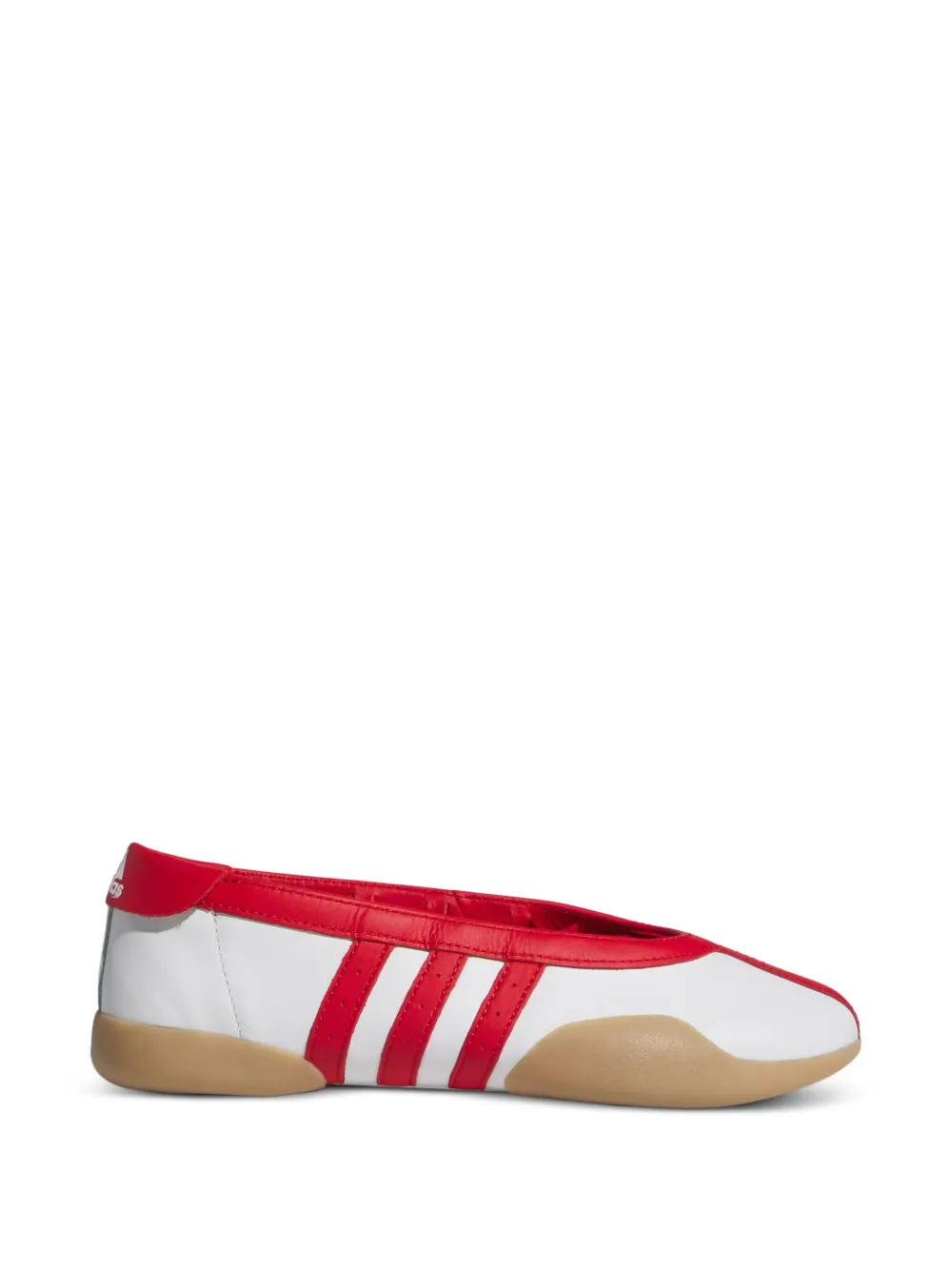 adidas Taekwondo Mei "Cloud White/Better Scarlet/Gum" sneakerinas | Trainers | Image 2