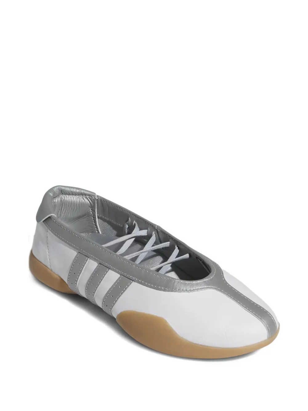 adidas Taekwondo Mei "Cloud White/Silver Metallic/Gum" sneakerinas - Bianco