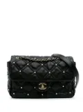 CHANEL Pre-Owned 2019 Medium Quilted Lambskin Pearl Studs Flap shoulder bag - Black