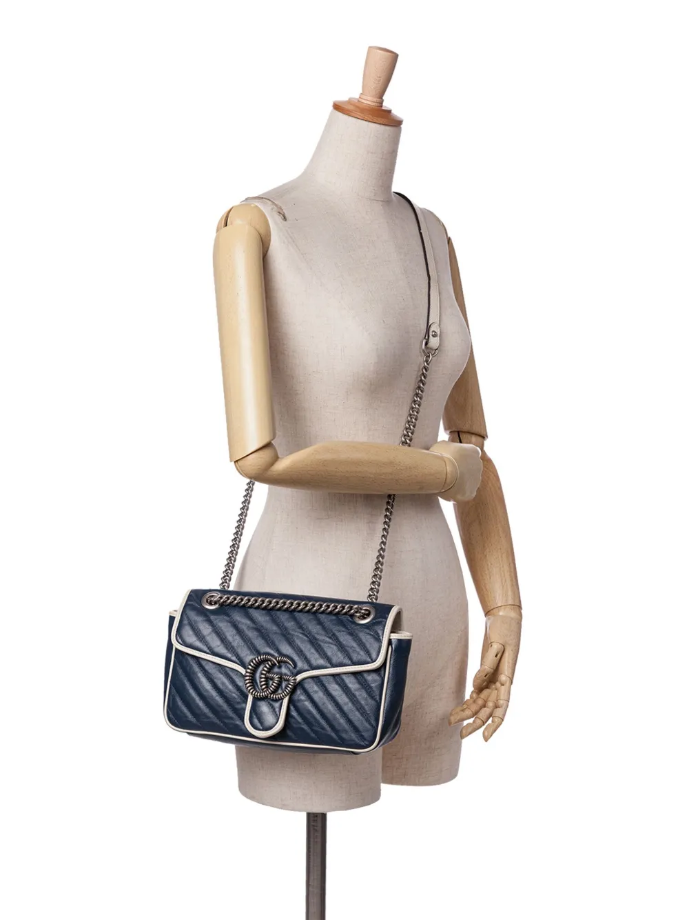 Gucci Pre-Owned 2016-2024 Small GG Marmont Matelasse Leather Torchon Flap crossbody bag | Pre-Owned | Image 2