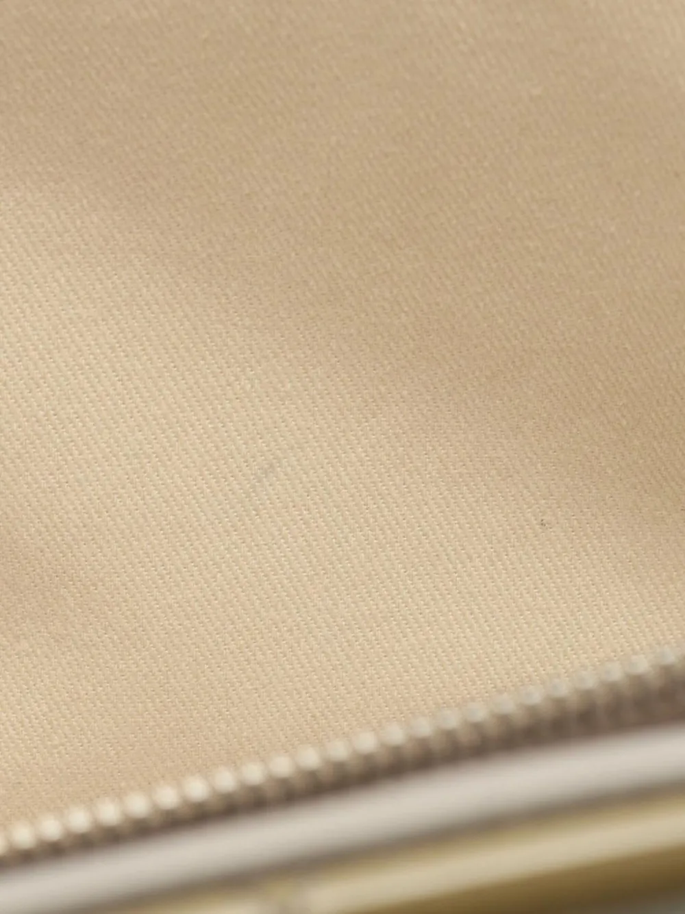 CHANEL Pre-Owned 2012 gesteppte Soft Tote Bag aus Lackleder mit CC | Pre-owned & Archive | Image 2