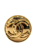 CHANEL Pre-Owned 1994 Gold Plated CC Round Brooch costume brooch