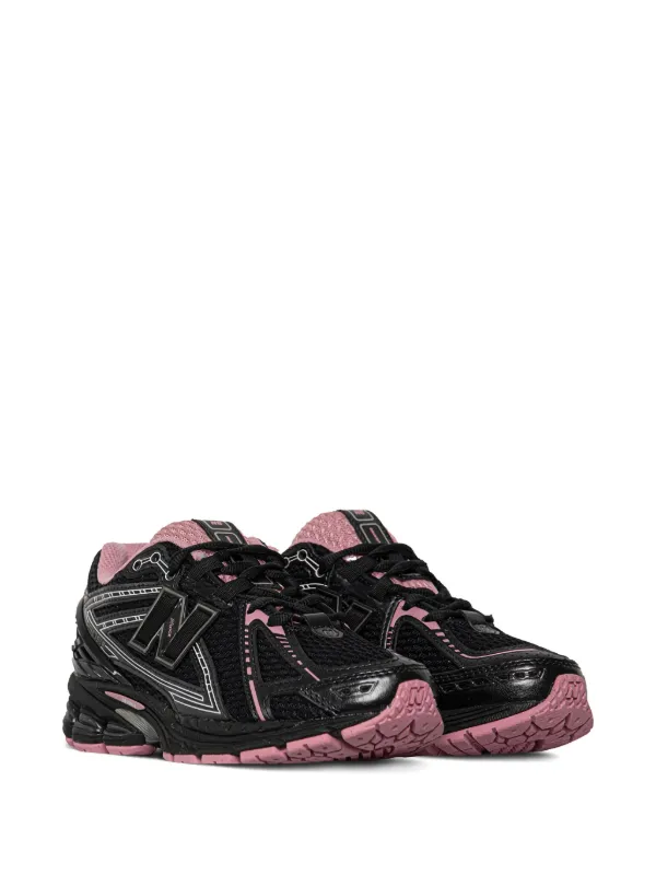 スニーカー New Balance Sneakers 1906A Black Pink New Balance 1906A Black / Pink 𝗖𝗼𝗹𝗼𝗿𝘄𝗮𝘆: Black/Pink