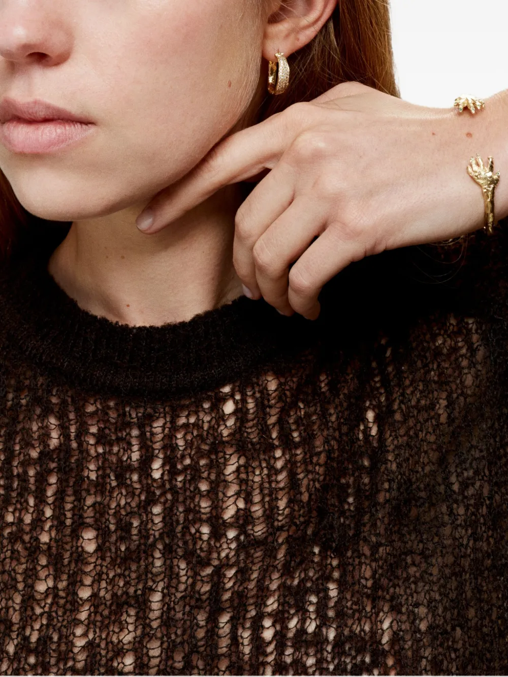 Alice Waese 14kt yellow gold Hinded Hands emerald bracelet | Demi-Fine Jewelry | Image 2