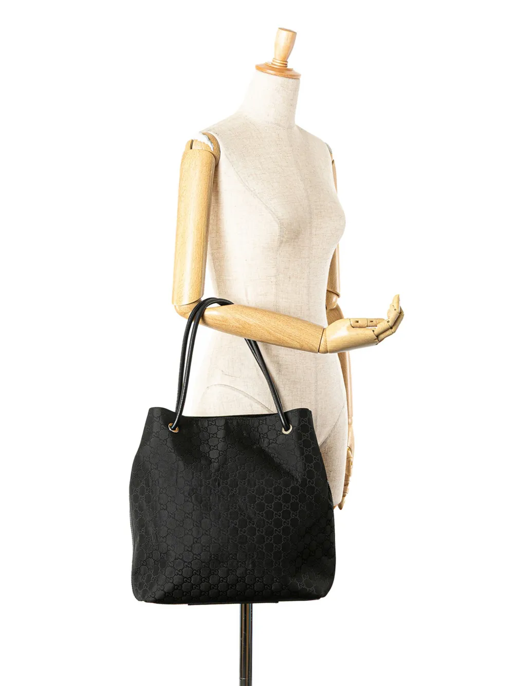 Gucci Pre-Owned 2016-2025 GG Nylon Gifford tote bag | Pre-Owned | Image 2