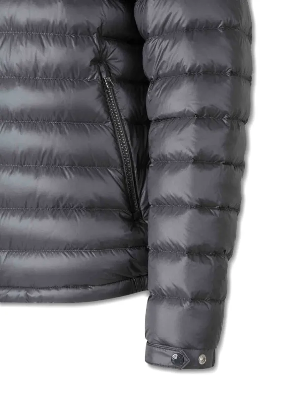 モンクレール ハイネックパッドジャケット ブラック Moncler ハイネック パデッドジャケット | ブラック | FARFETCH JP