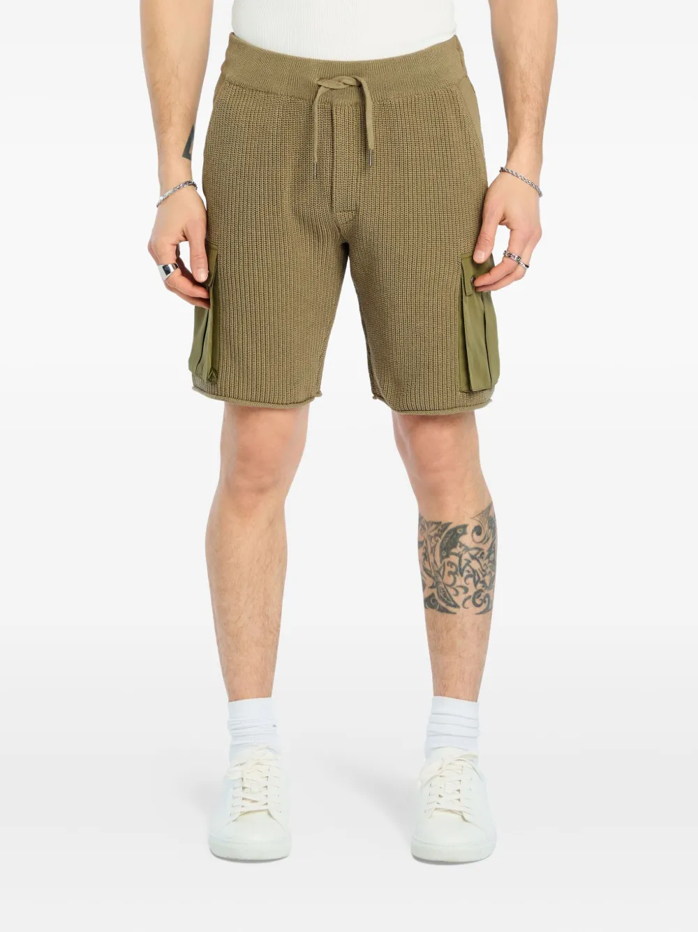 SER.O.YA Coby geribbelde cargo shorts Groen