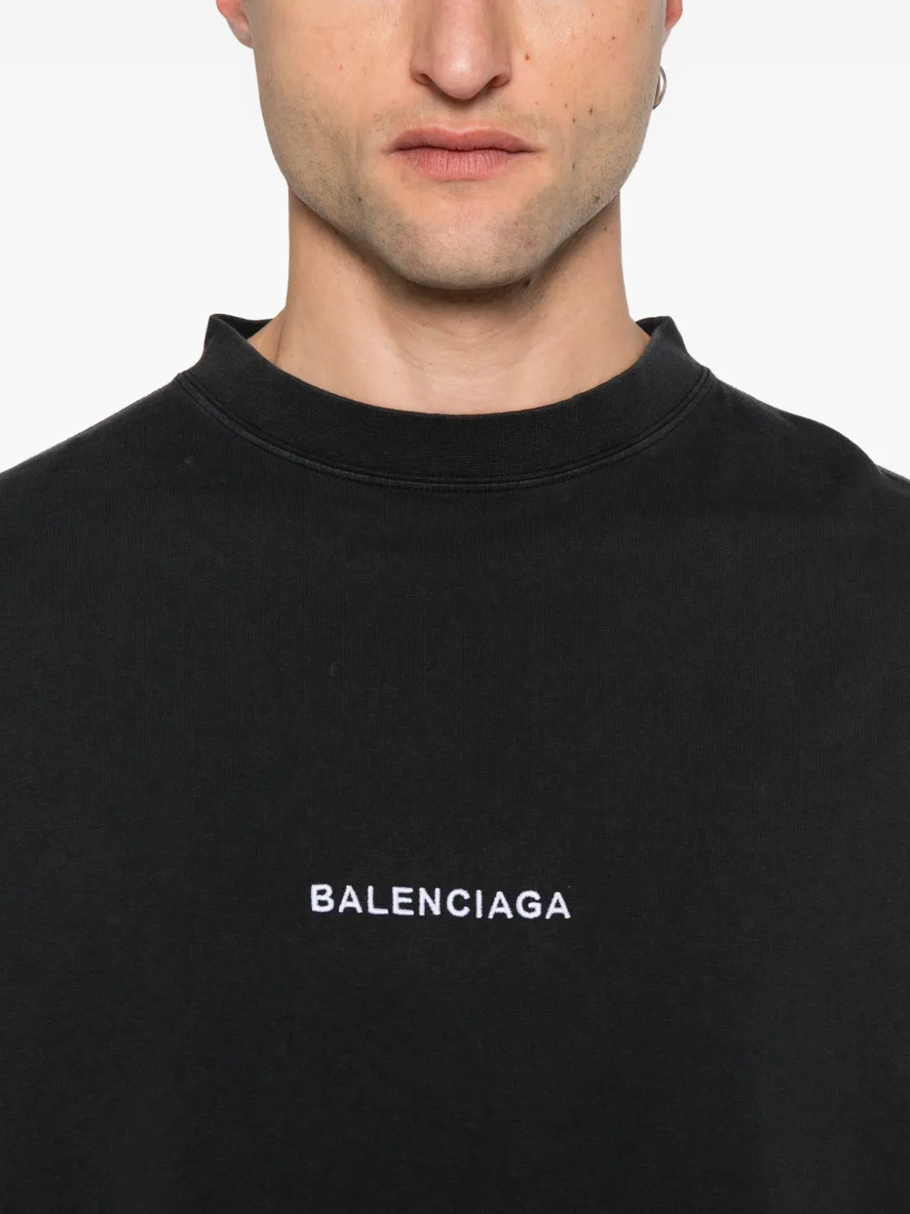 Balenciaga T-shirt met geborduurd logo en patch op de mouw Zwart