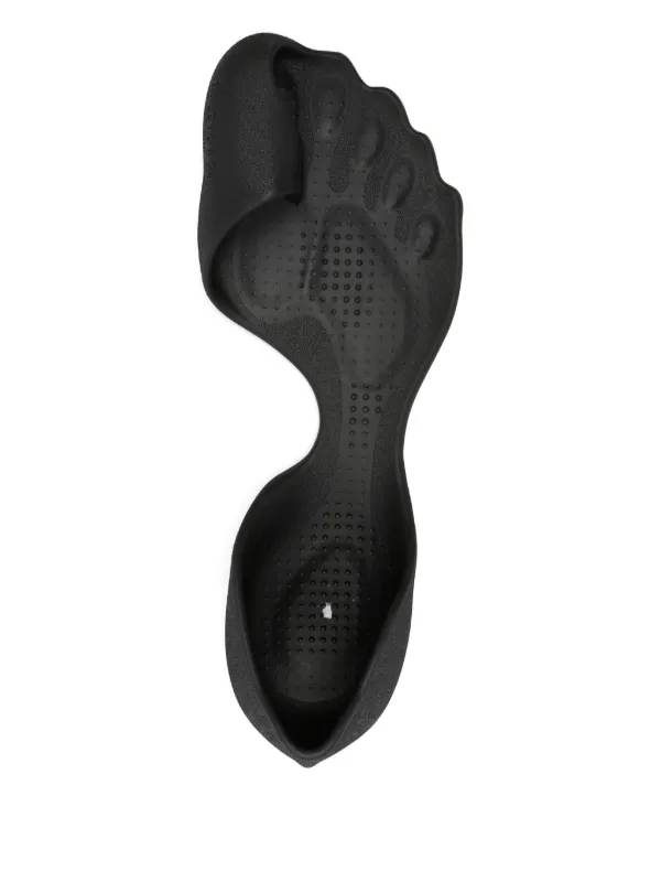MEN’S Balenciaga サンダル ブラック Balenciaga Crocs サンダル | ブラック | FARFETCH JP
