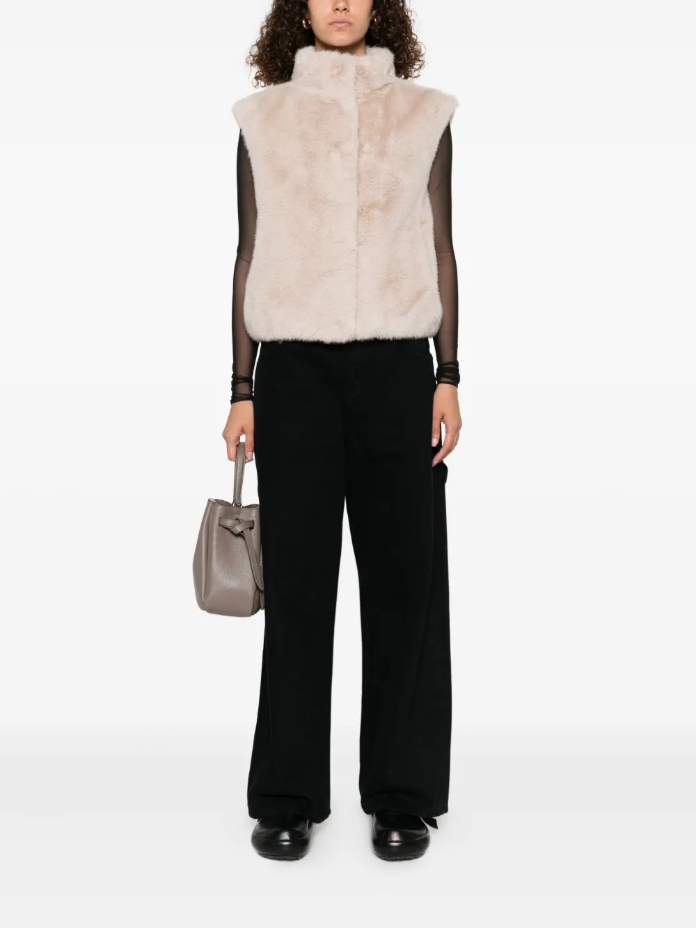 Herno Mouwloze top van imitatiebont Beige