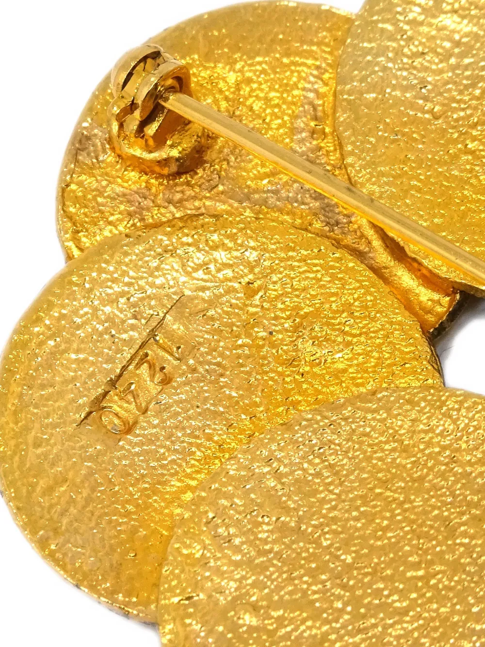 CHANEL Pre-Owned 1990-2000s CC brooch pin | Image 2