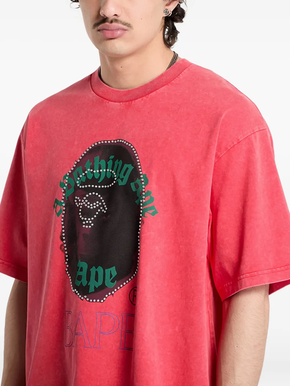 A BATHING APE Head T-shirt verfraaid met stras Rood
