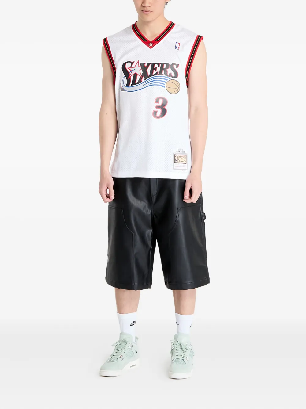 Mitchell & Ness NBA 76Ers 2000 Allen Iverson Swingman Home T-shirt | T-Shirts | Image 2