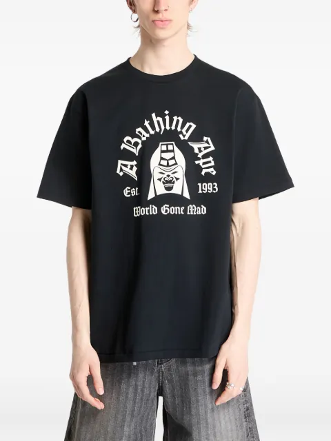 A BATHING APE® Mad General T-shirt met grafische print