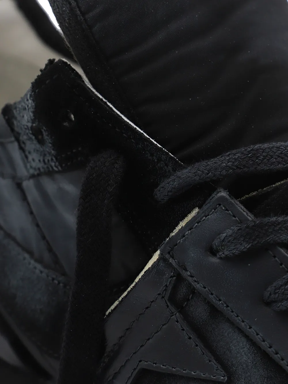 PAUL EASTERLIN leather sneakers Black