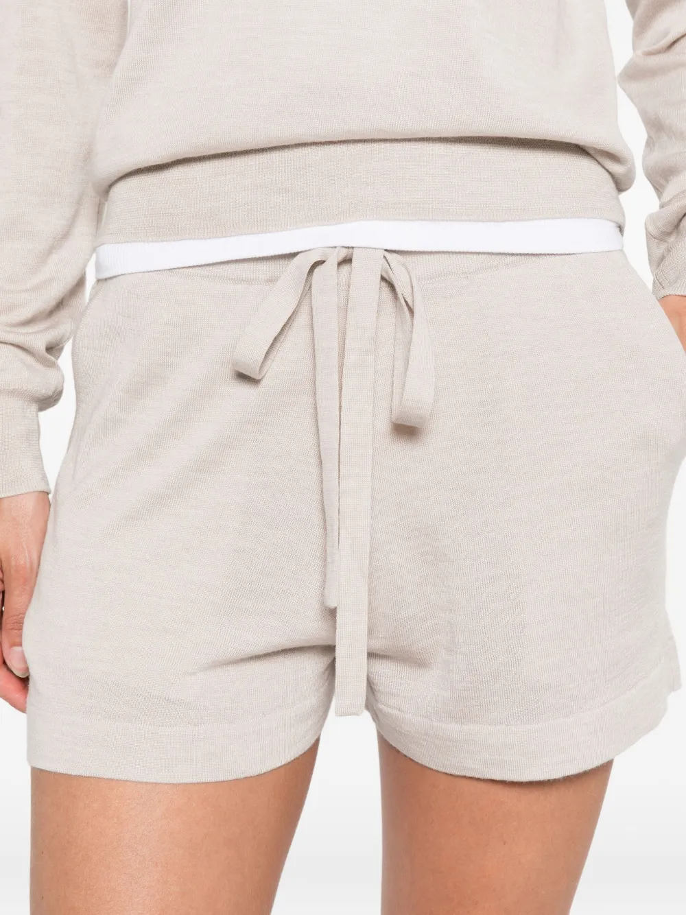 P.A.R.O.S.H. Shorts met trekkoordtaille Beige