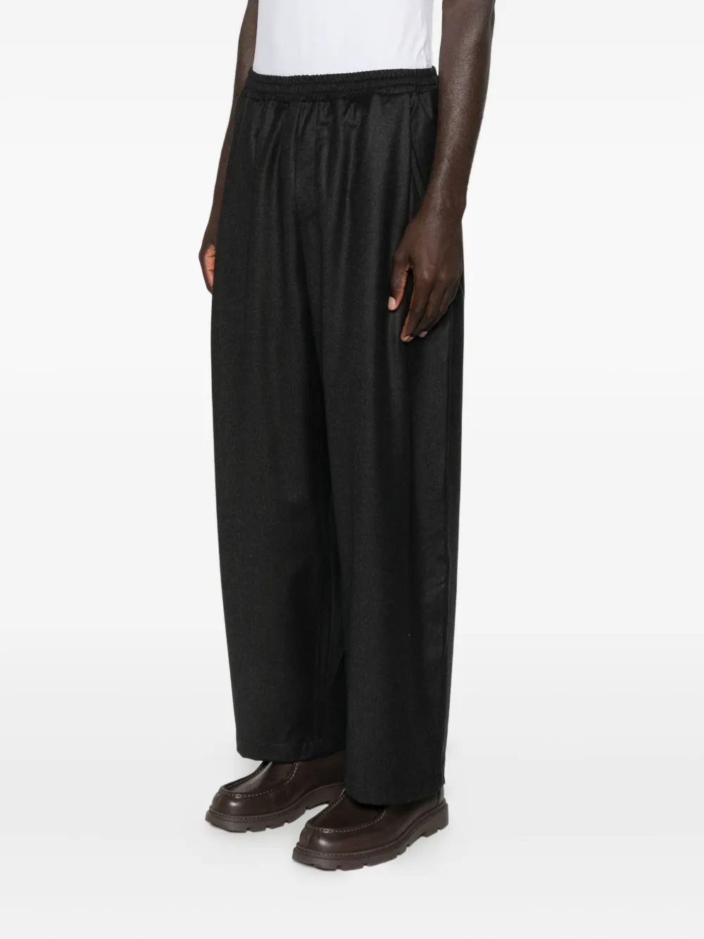 A Kind Of Guise Wewa Wide-leg Trousers In Black