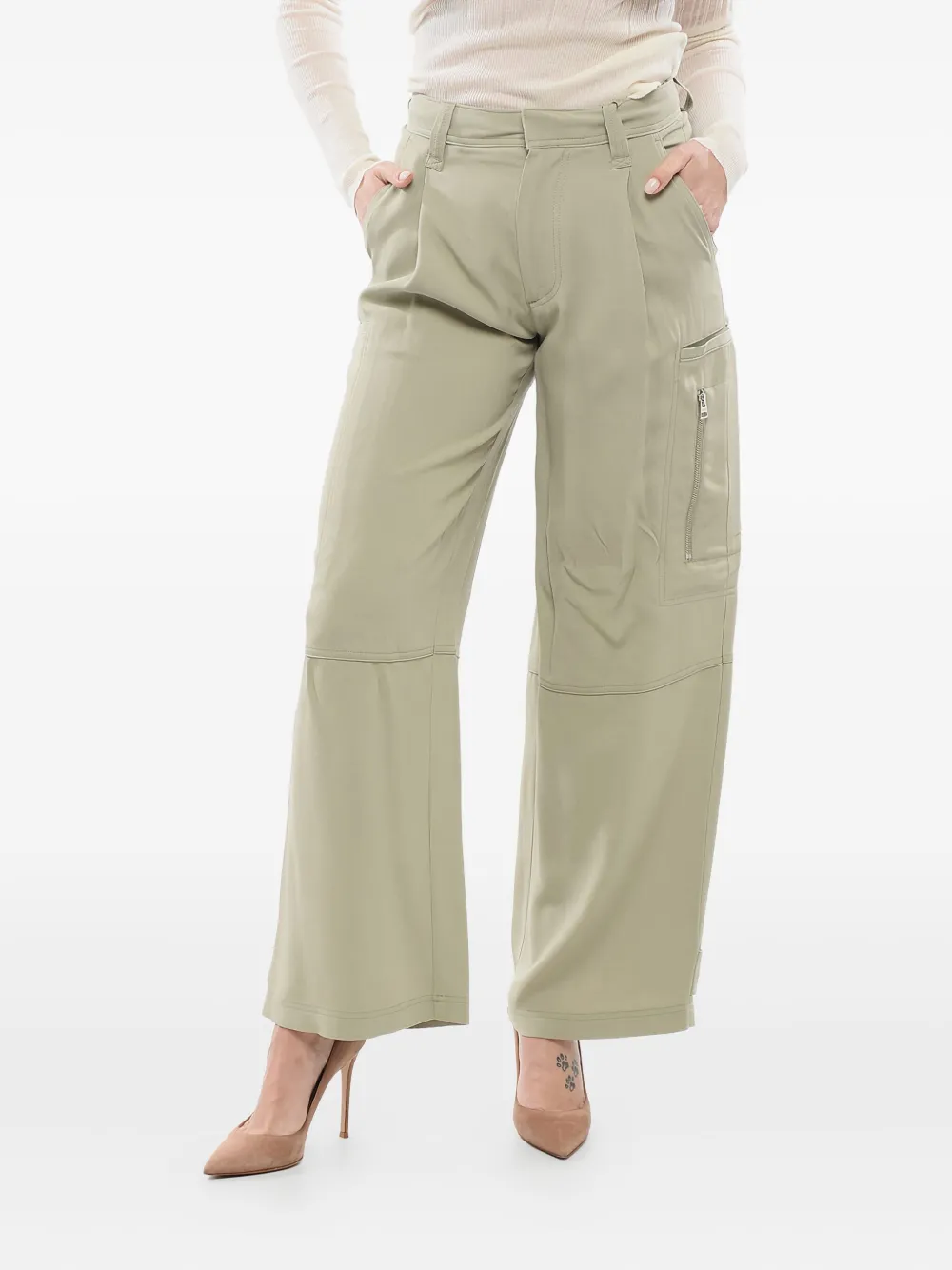 AMI Paris pleated flared trousers Groen