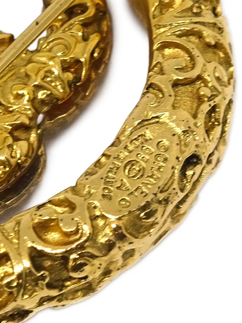 CHANEL Pre-Owned 1993 Medallion brooch | Pre-Owned | Image 2