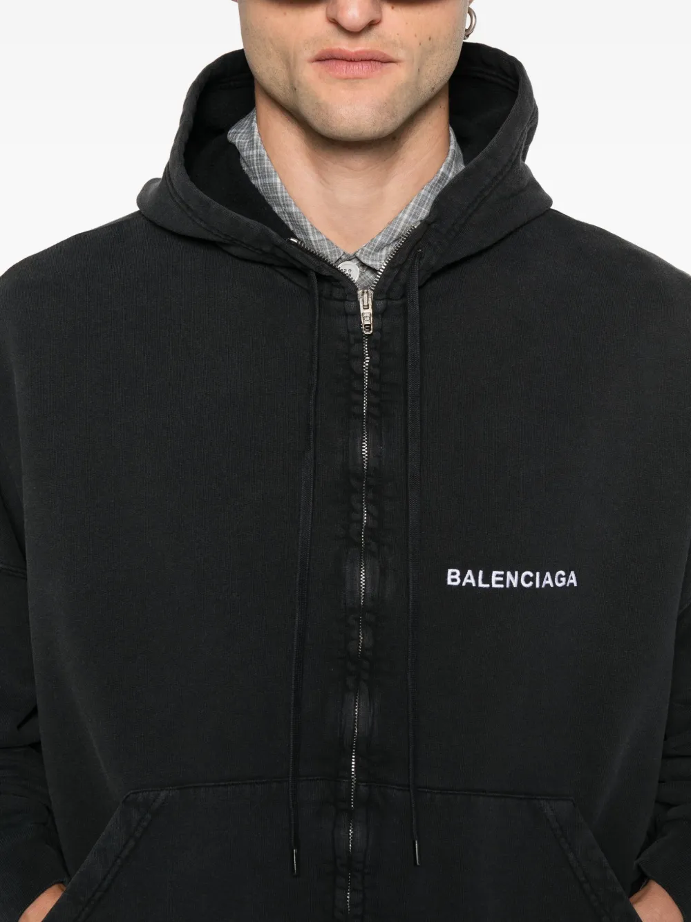 Balenciaga Hoodie met patch Zwart