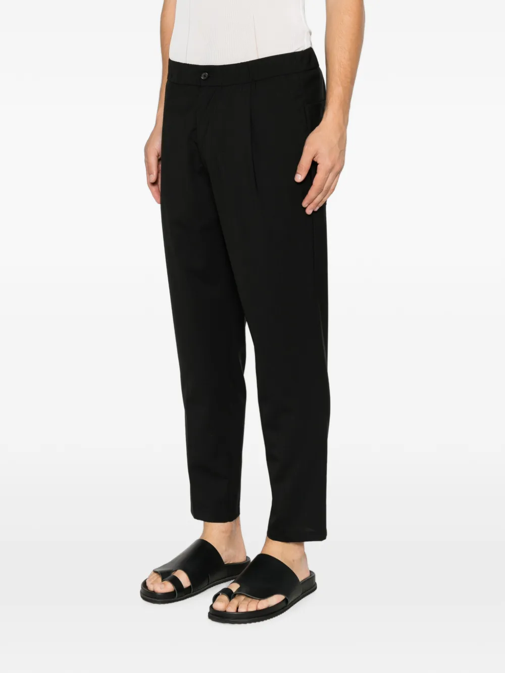 YES LONDON Cropped broek met geplooide voorkant Zwart