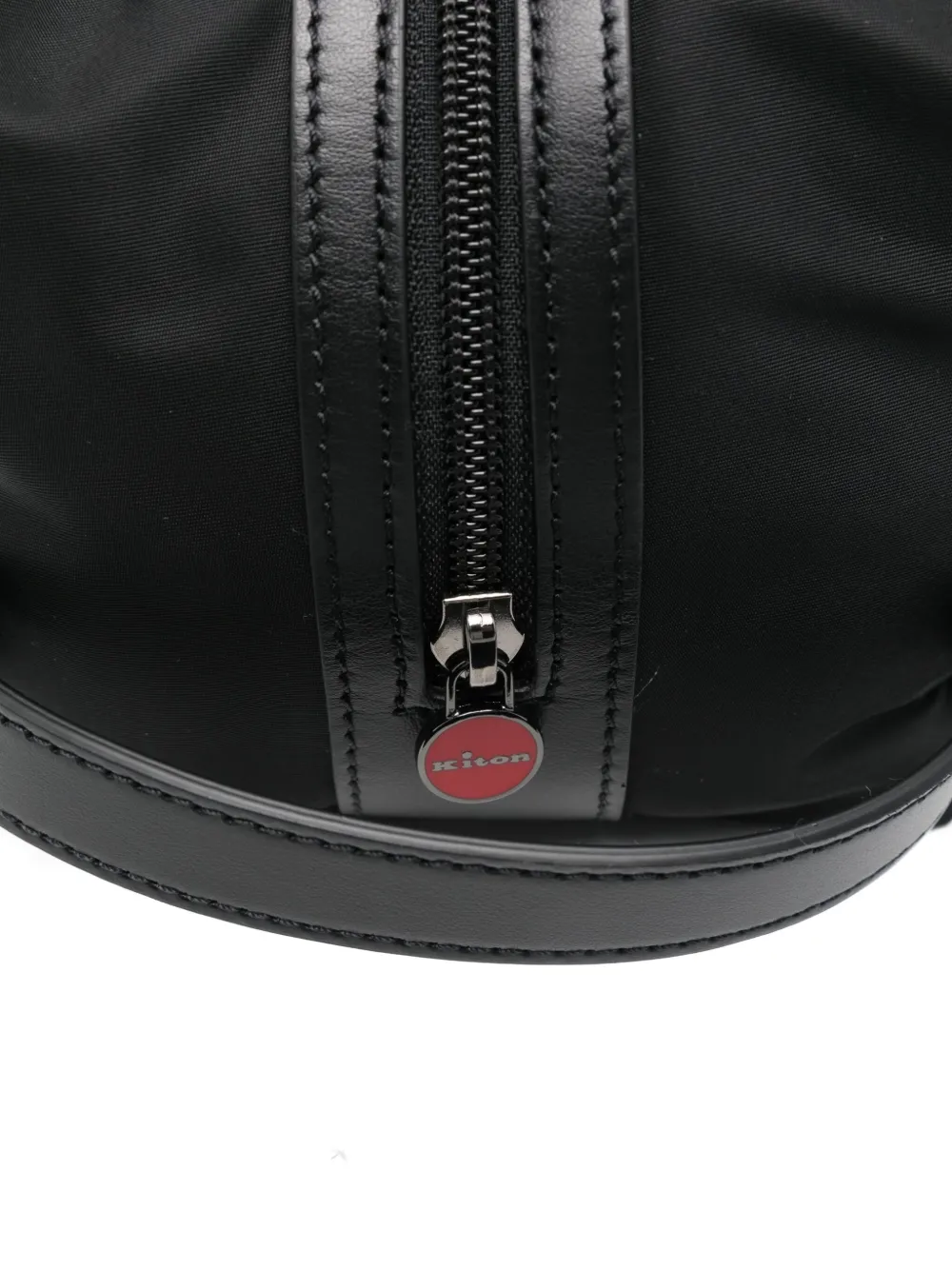 Kiton Toilettas met logo Zwart