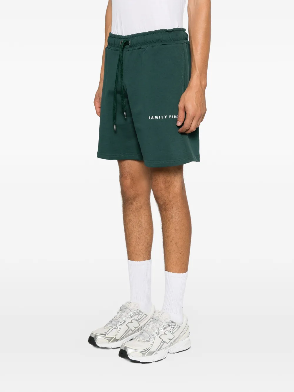 Family First Box Logo shorts met trekkoord Groen