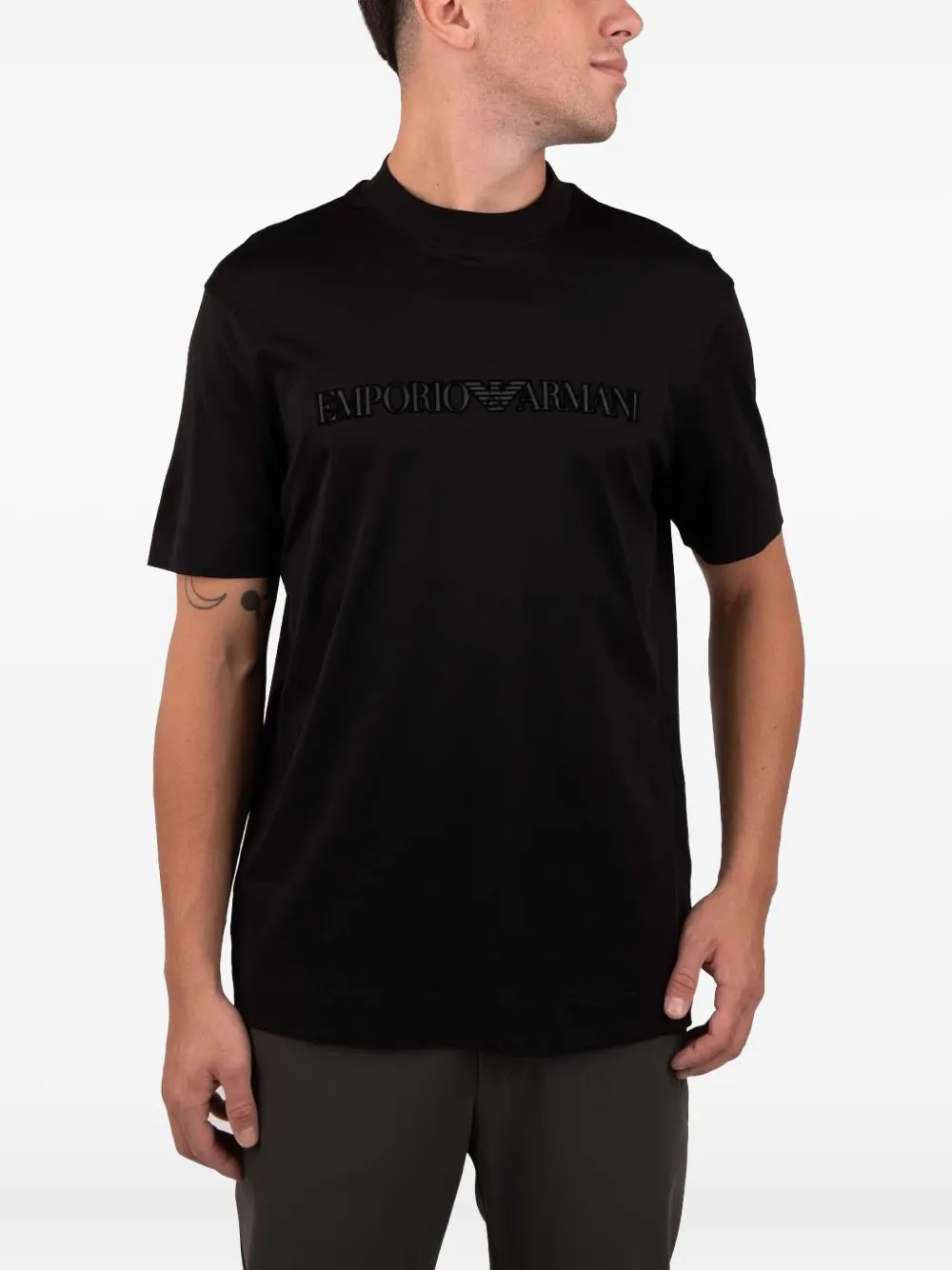 Emporio Armani embossed logo t-shirt Zwart