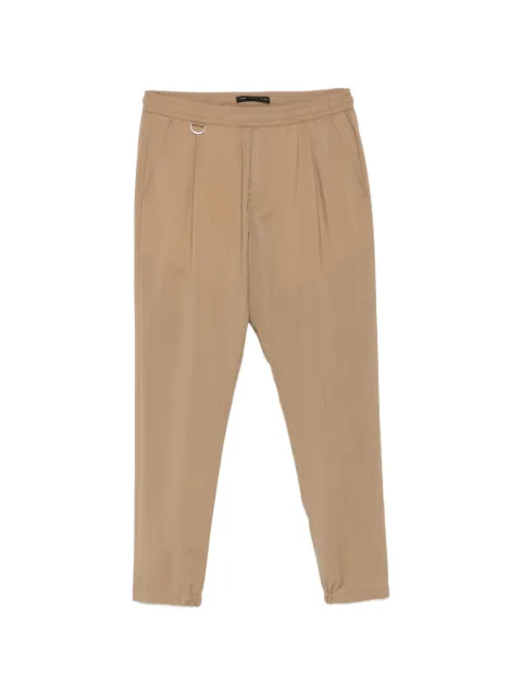Low Brand pleated elasticated-waistband trousers