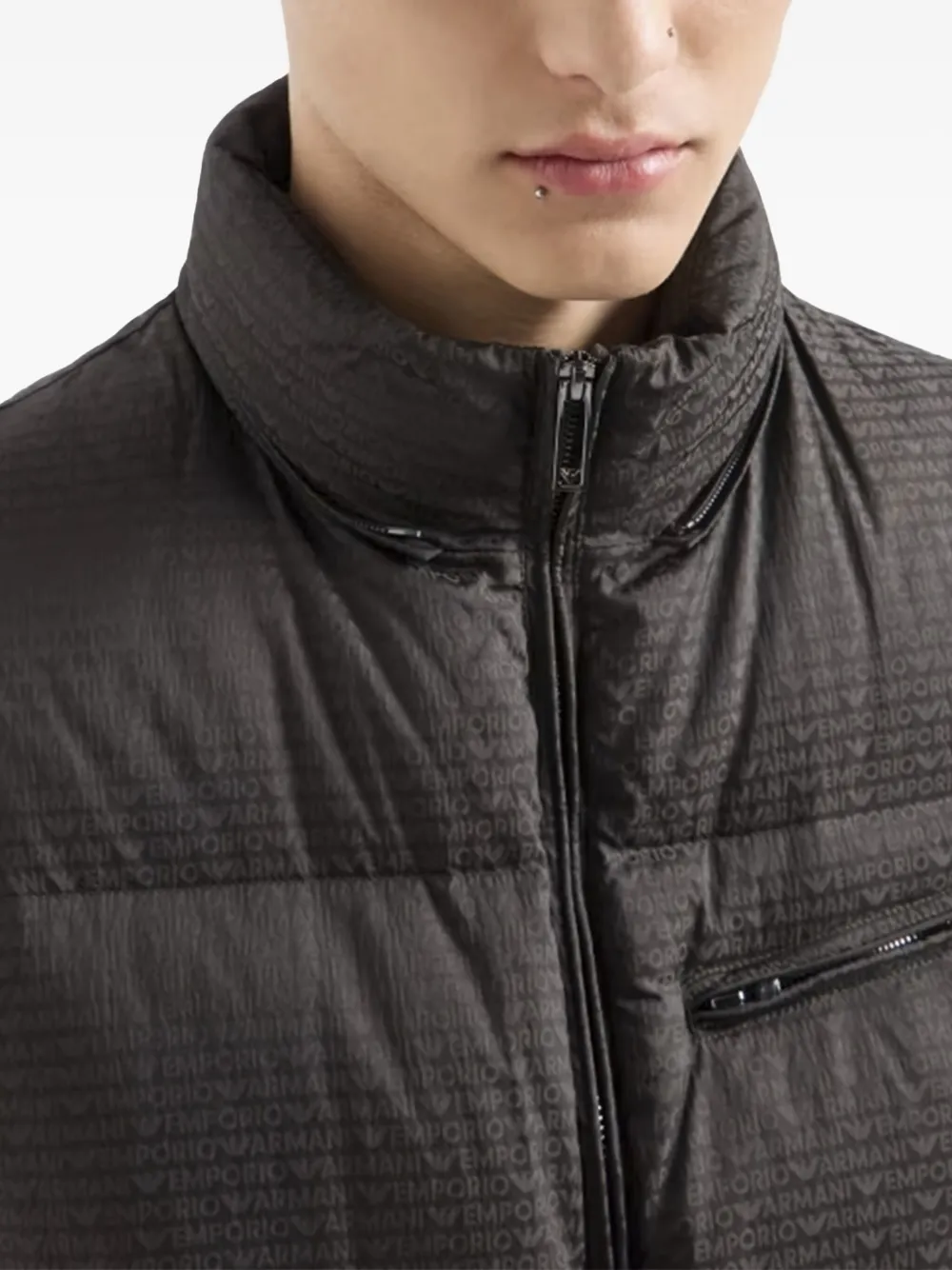 Emporio Armani hooded quilted gilet Zwart