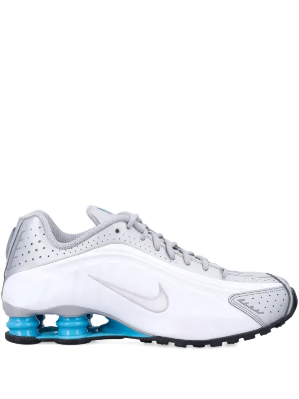 Nike Shox R4 Sneakers White FARFETCH AO
