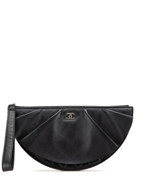 CHANEL Pre-Owned 2019 Quilted Lambskin Wave clutch bag