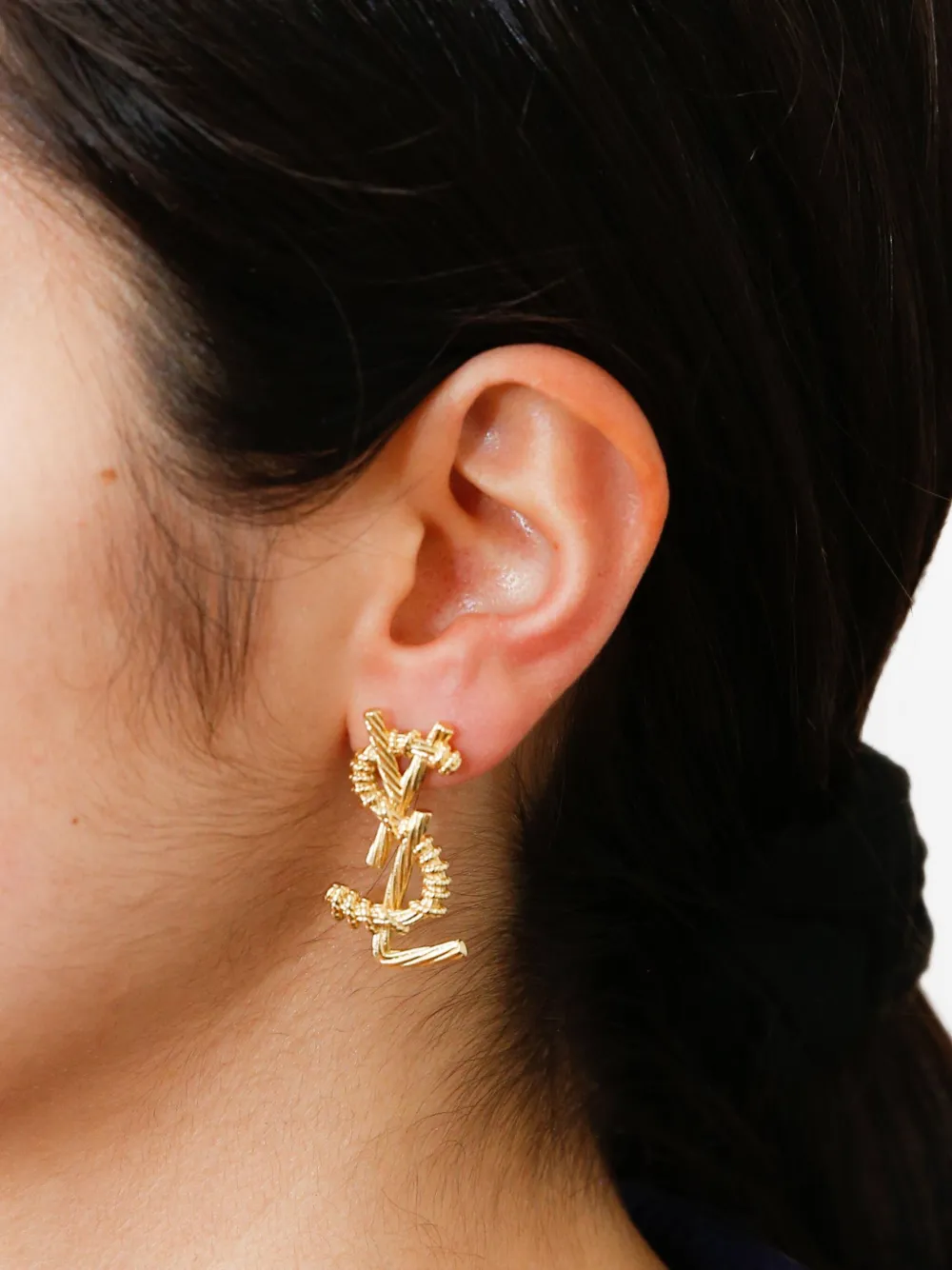 Saint Laurent Pre-Owned 2000s Cassandre earrings | Estilos de archivo | Image 2