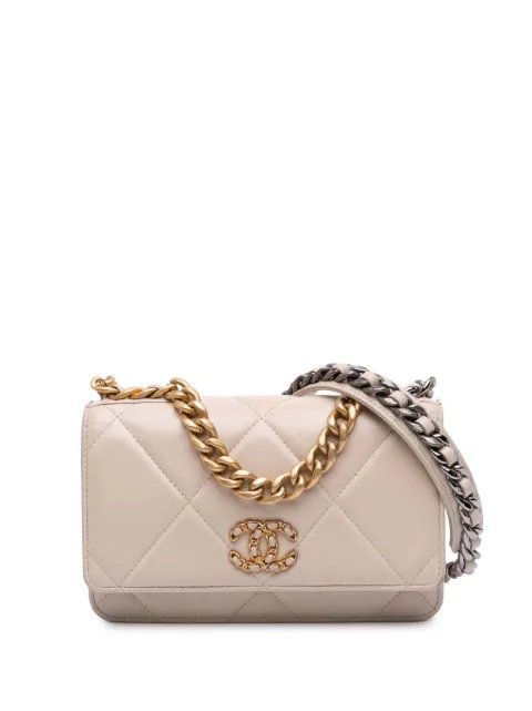 CHANEL Pre-Owned 2020 Quilted Lambskin 19 Wallet on Chain satchel