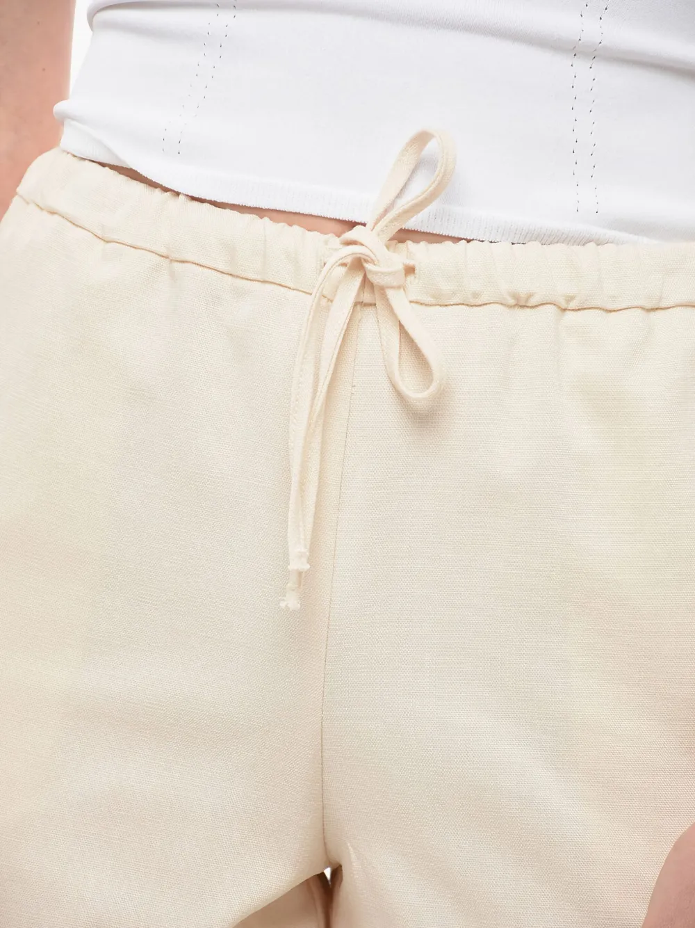By Malene Birger Shorts met trekkoord Beige