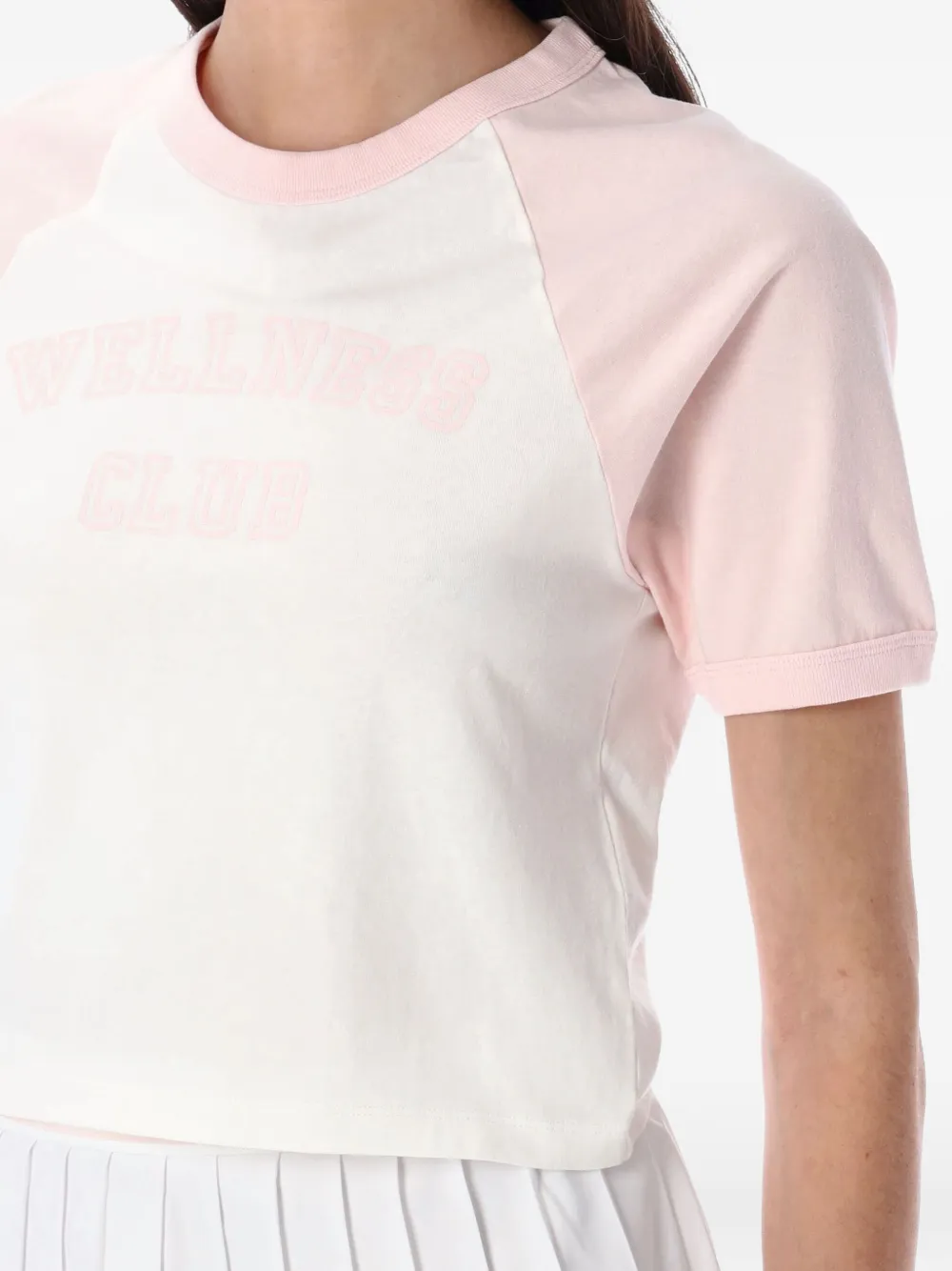 Sporty & Rich Wellness Club T-shirt met raglan mouwen Beige