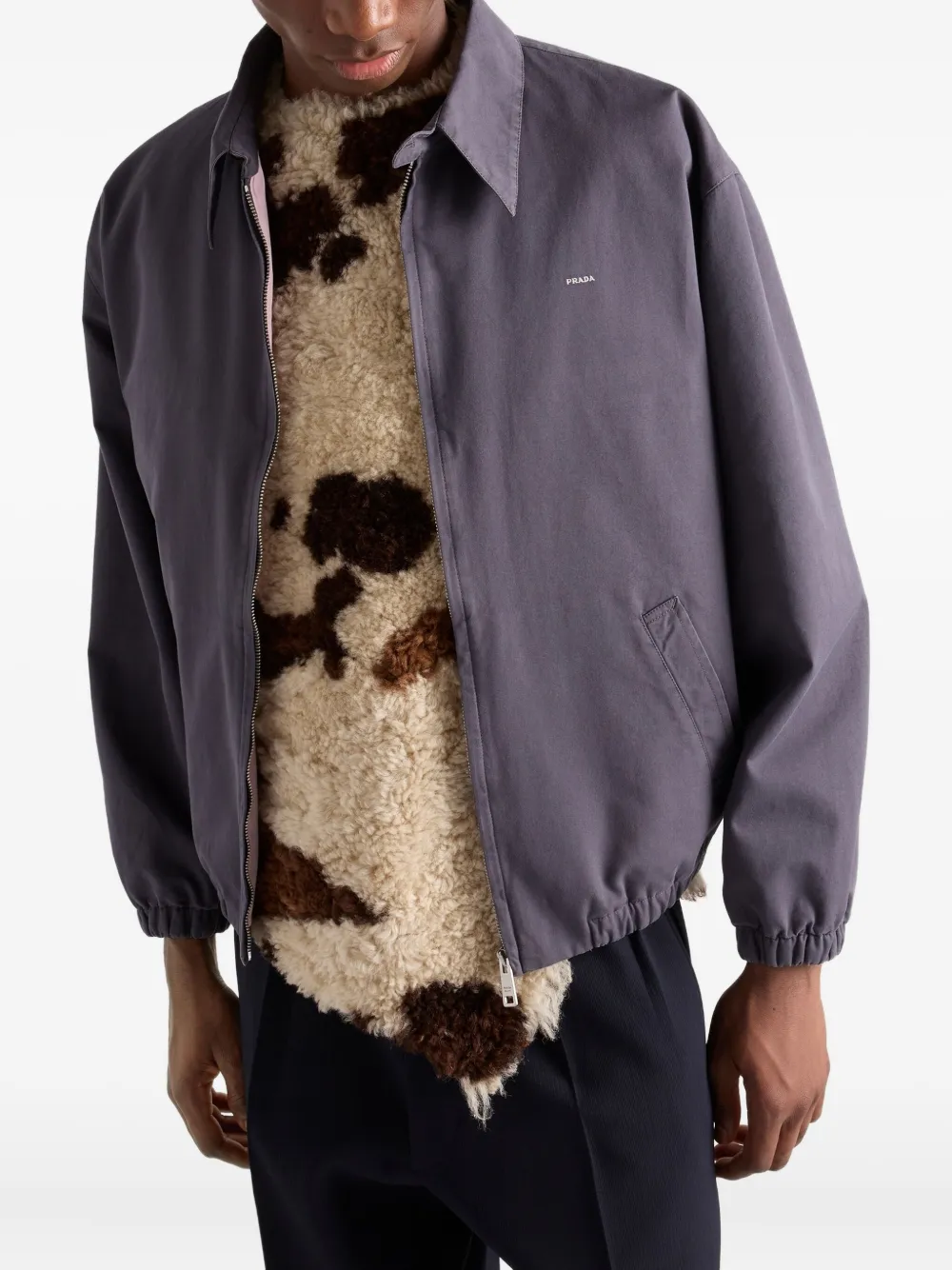 Prada Jack met geborduurd logo Grijs