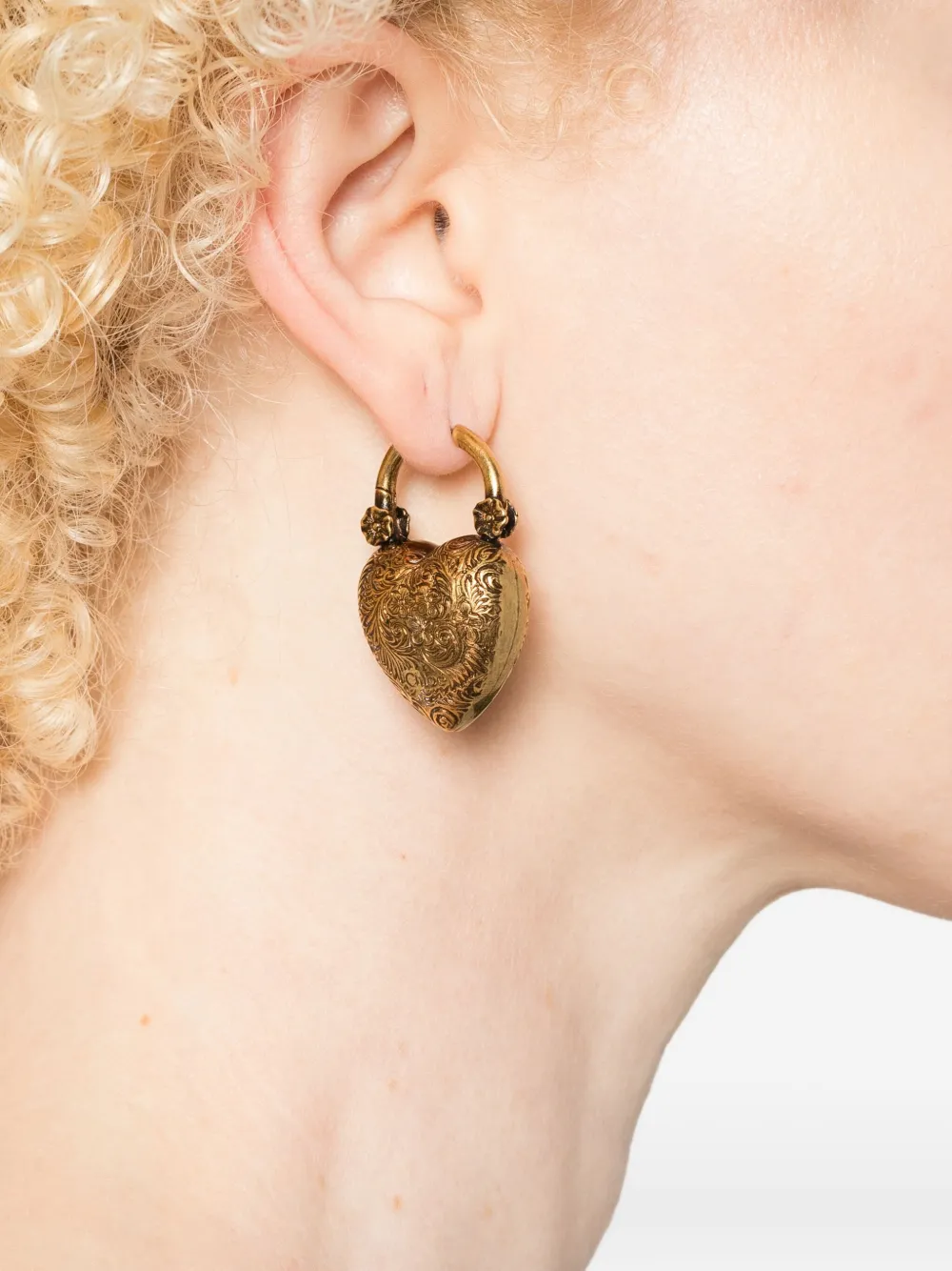 Chloé Heart-shaped Drop Earrings In Gold